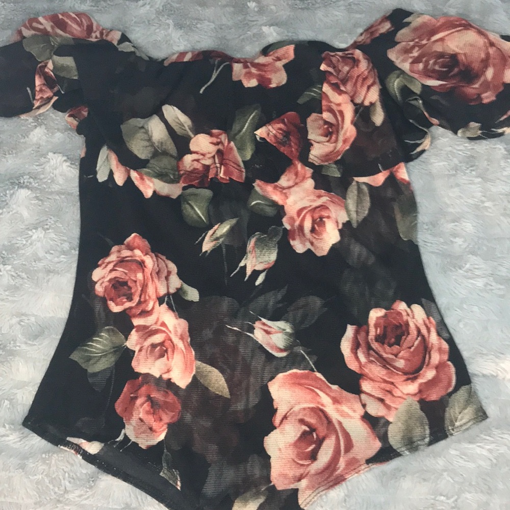 Floral Off shoulder thin onesie